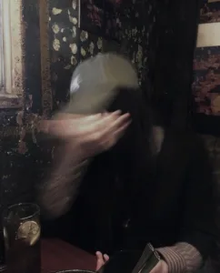 喜欢咬人是一种顶级的示爱方式